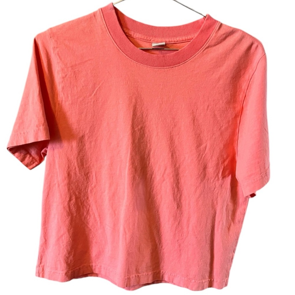 NWOT SPORTY & RICH T-shirt
